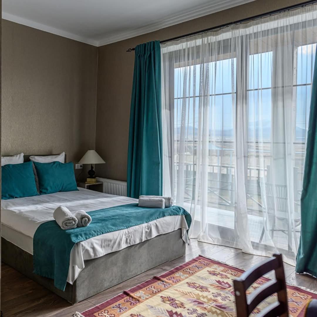 Tsaghkunk Chef House Hotel & Restaurant Sevan Exterior foto